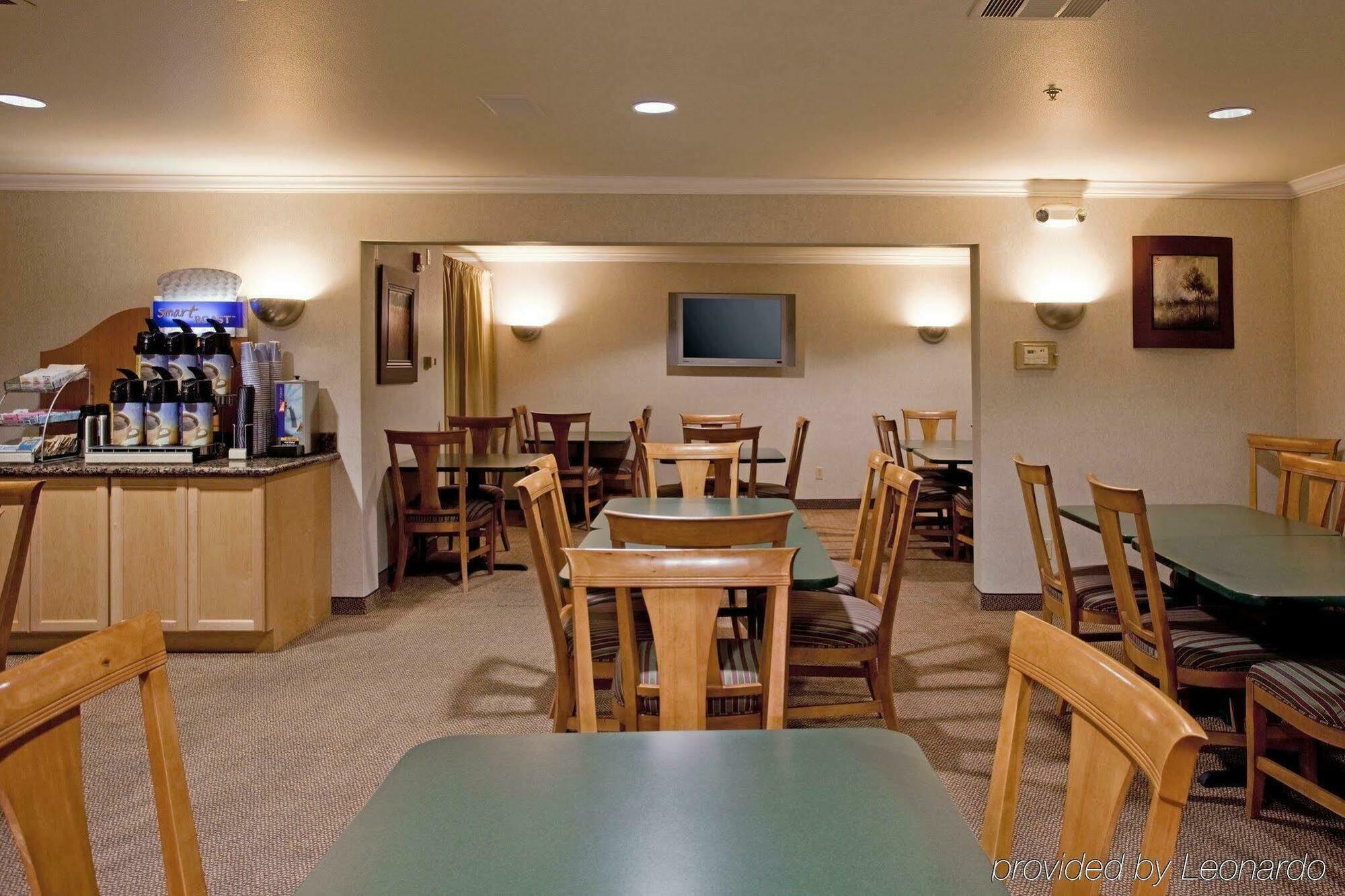 Holiday Inn Express Hotel & Suites - Paso Robles By Ihg Restaurante foto